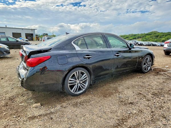 2015 INFINITI Q50