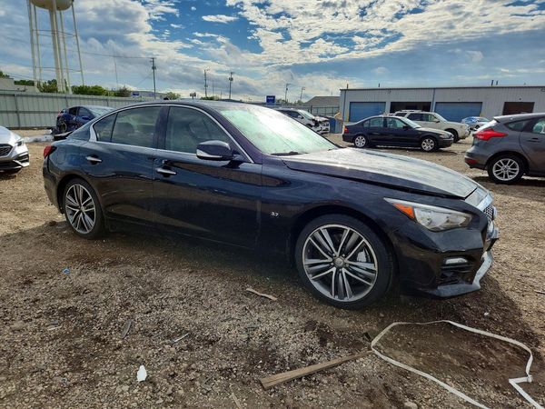 2015 INFINITI Q50