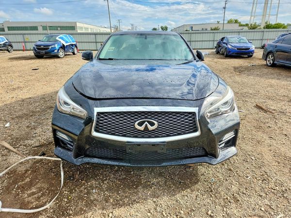 2015 INFINITI Q50