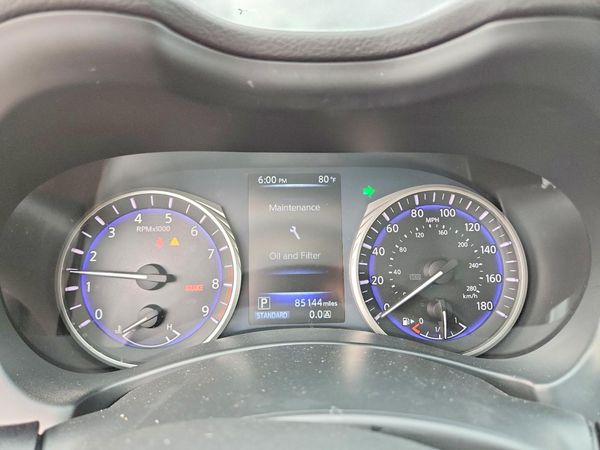 2015 INFINITI Q50