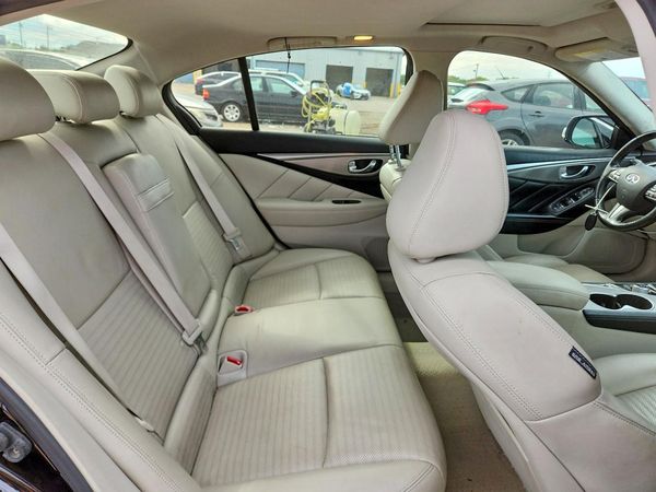 2015 INFINITI Q50