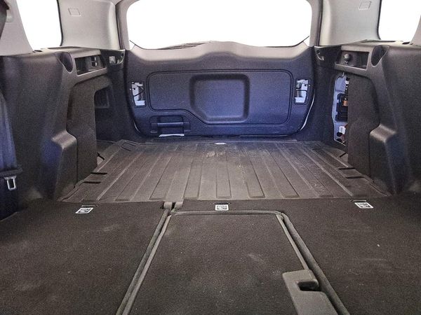 2019 LAND ROVER DISCOVERY SE — SUVN