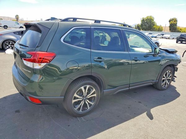 2022 SUBARU FORESTER