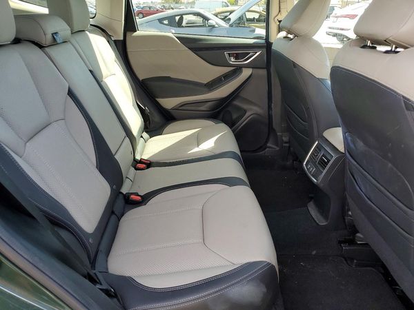 2022 SUBARU FORESTER