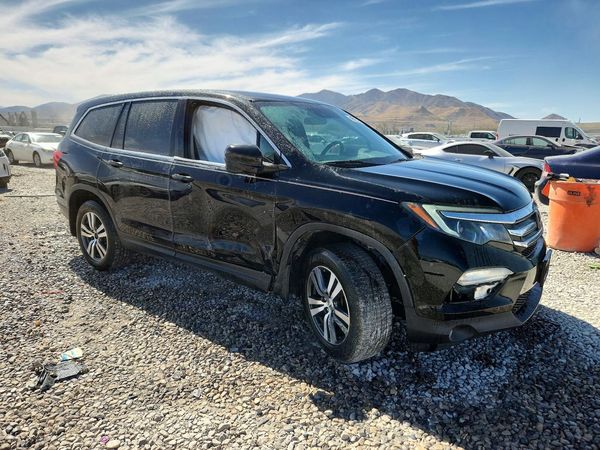 2017 HONDA PILOT EX SENSING — Passenger 3/4