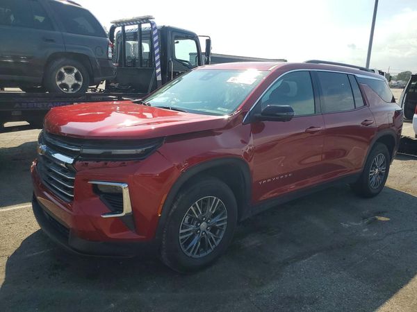 2026 CHEVROLET TRAVERSE LT — Front 3/4
