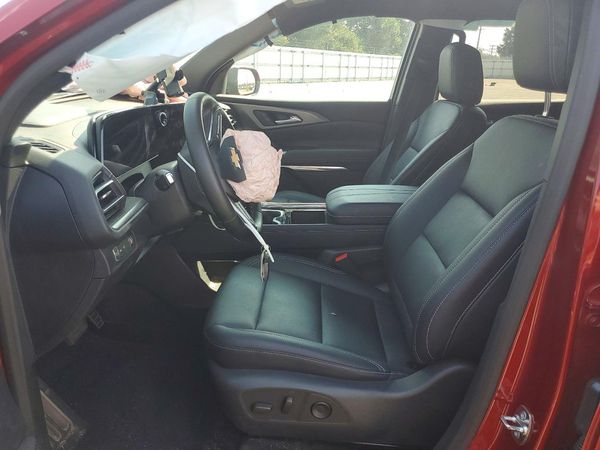 2026 CHEVROLET TRAVERSE LT — DENT
