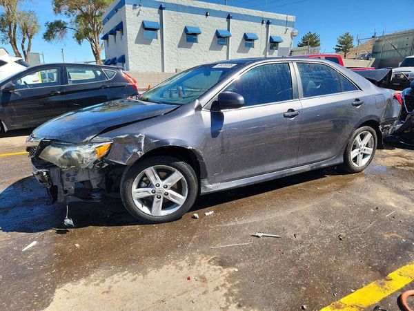 2012 TOYOTA CAMRY