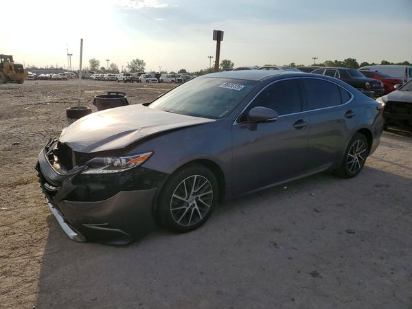 2016 LEXUS ES — DSFA — Front 3/4