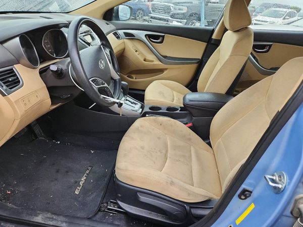 2012 HYUNDAI ELANTRA GLS(Middle grade) — DENT