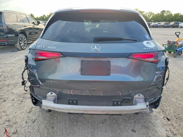 2023 MERCEDES-BENZ GLC