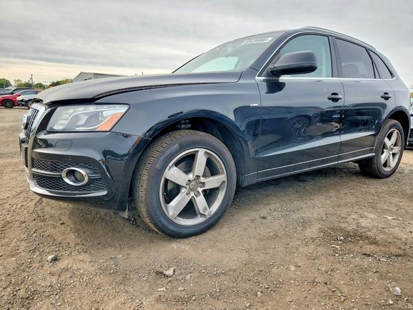 2012 AUDI Q5 — DSFA — Front 3/4