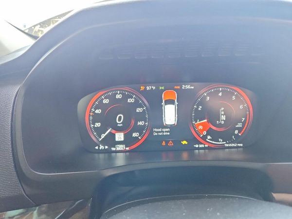 2016 VOLVO XC90 SV42 Momentum