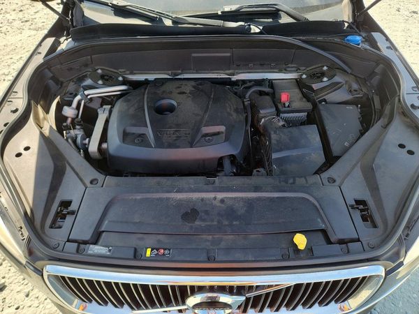 2016 VOLVO XC90 SV42 Momentum