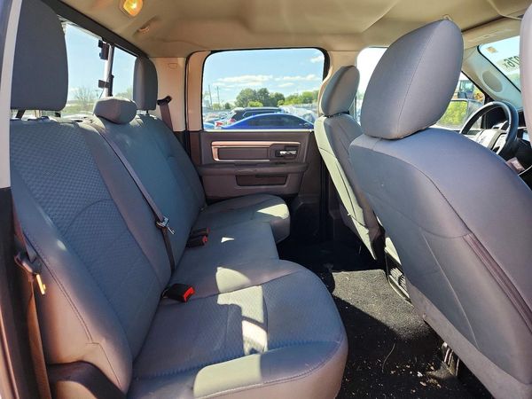 2019 RAM 1500 CLASSIC SLT
