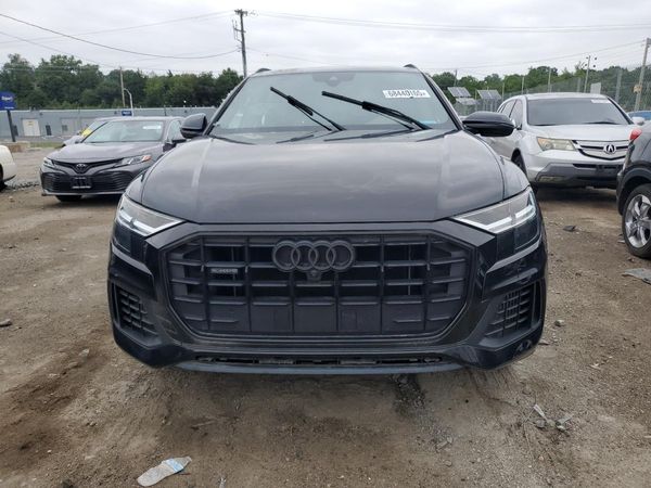 2021 AUDI Q8