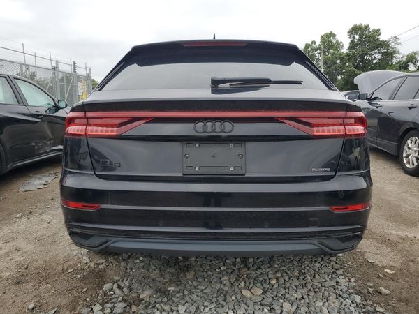 2021 AUDI Q8
