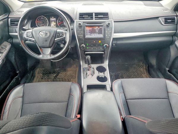 2016 TOYOTA CAMRY