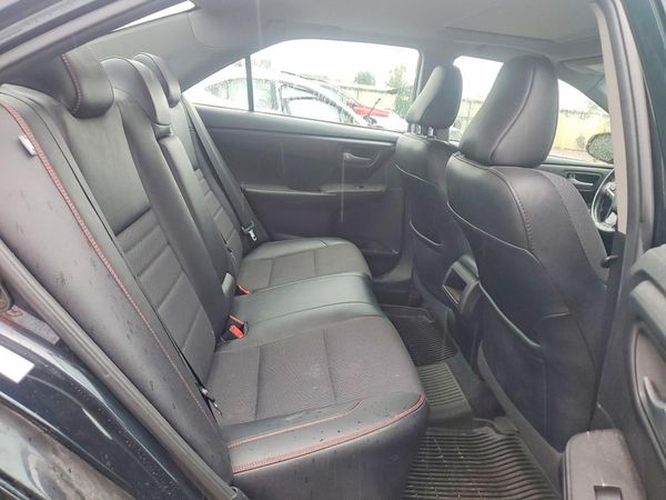2016 TOYOTA CAMRY
