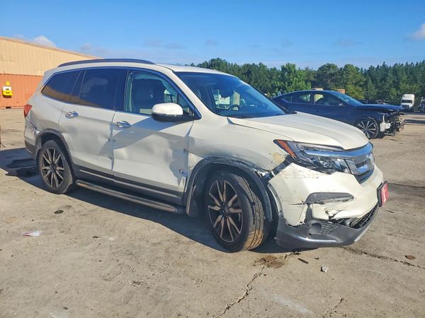 2019 HONDA PILOT TOURING — Passenger 3/4