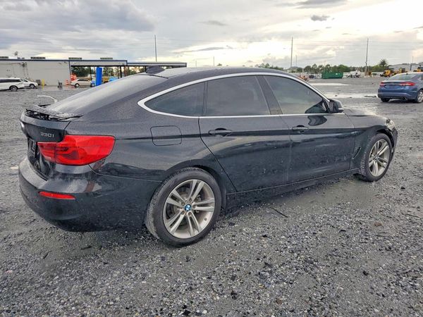 2017 BMW 330 xDrive GT