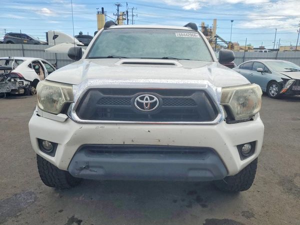 2015 TOYOTA TACOMA