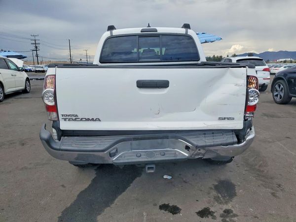 2015 TOYOTA TACOMA