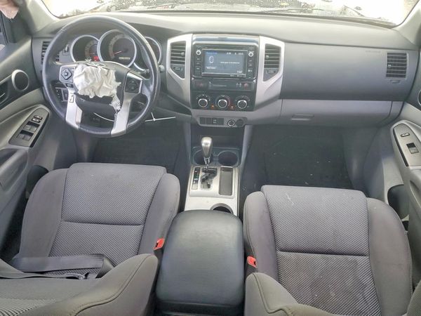 2015 TOYOTA TACOMA