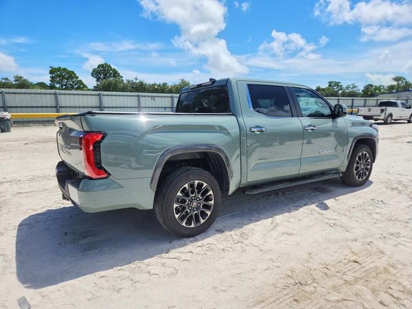 2025 TOYOTA TUNDRA