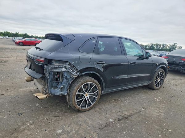 2022 PORSCHE CAYENNE S — PSRA