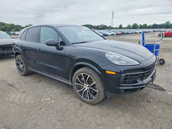 2022 PORSCHE CAYENNE S — Passenger 3/4