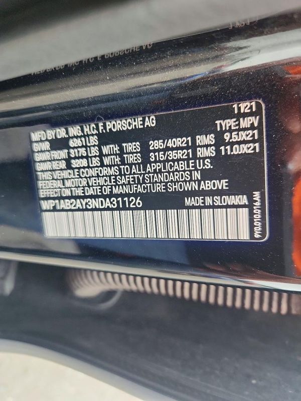 2022 PORSCHE CAYENNE S — VINS