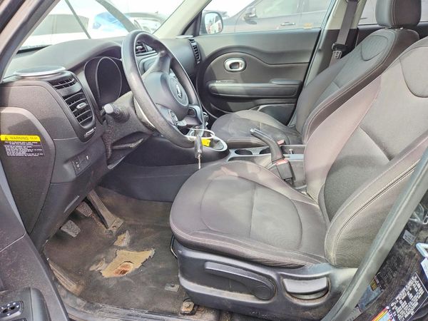 2016 KIA SOUL Plus — DENT