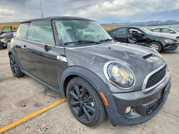 2013 MINI COOPER