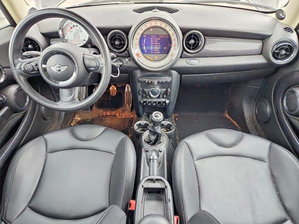 2013 MINI COOPER