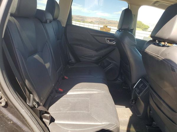 2019 SUBARU FORESTER