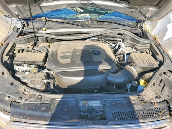 2020 DODGE DURANGO SXT — Engine bay