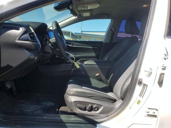 2022 TOYOTA CAMRY SE — DENT