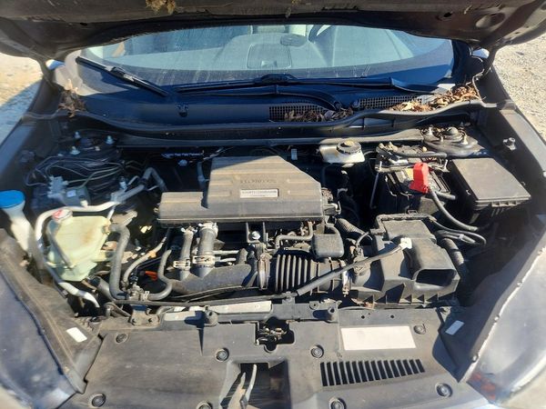 2019 HONDA CRV EX — Engine bay