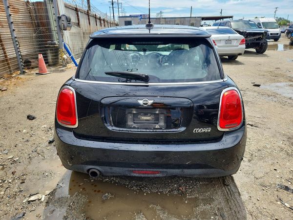 2016 MINI COOPER