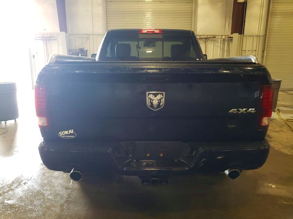 2015 RAM 1500 SPORT REG CAB 4X4