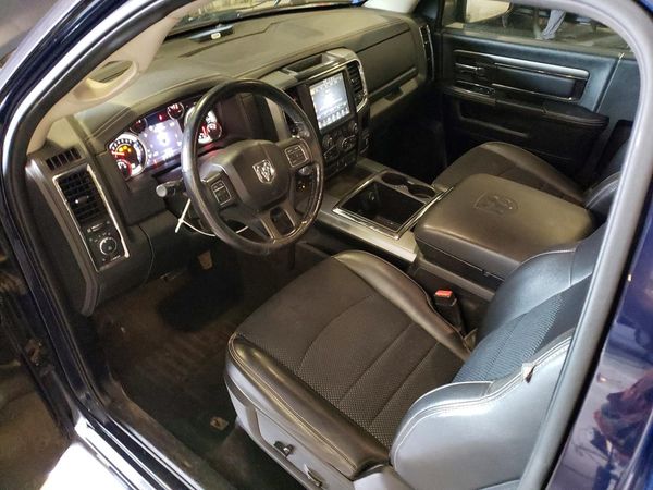 2015 RAM 1500 SPORT REG CAB 4X4
