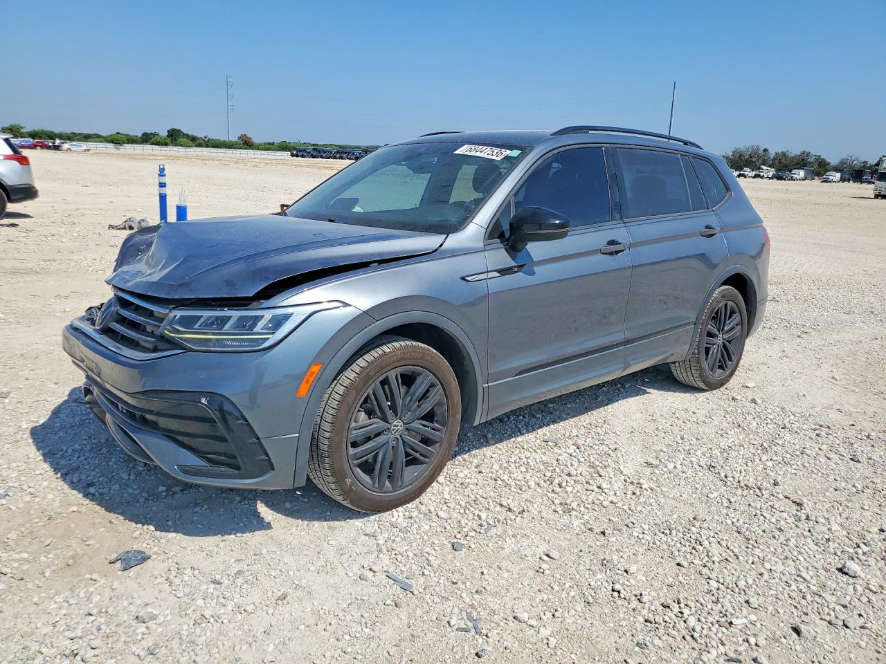 2022 VOLKSWAGEN TIGUAN SE R-Line Black