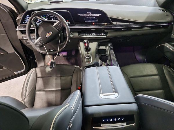 2023 CADILLAC ESCALADE Sport