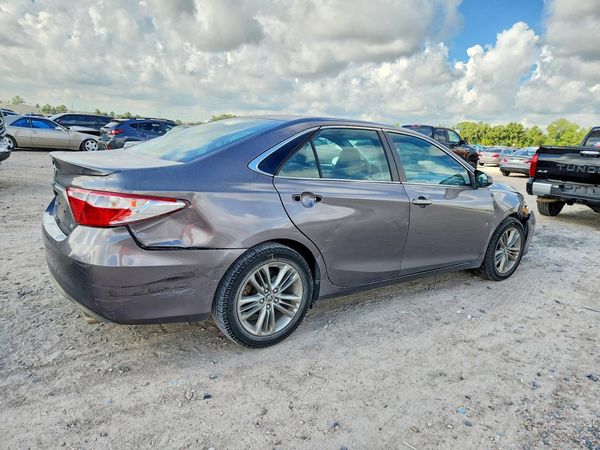 2016 TOYOTA CAMRY