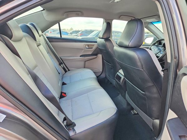 2016 TOYOTA CAMRY