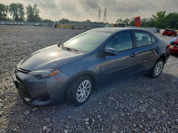 2017 TOYOTA COROLLA
