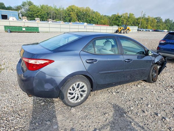 2017 TOYOTA COROLLA