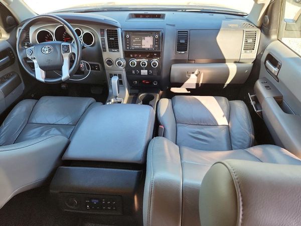 2017 TOYOTA SEQUOIA