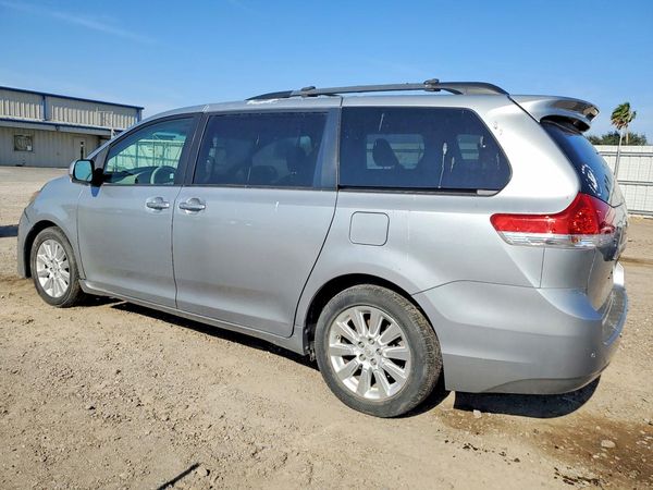 2014 TOYOTA SIENNA — DSRA